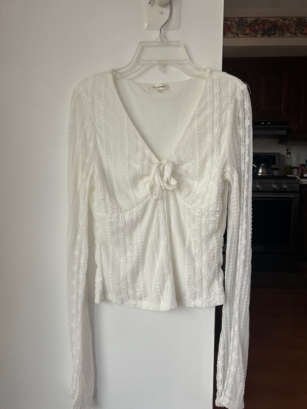 no comment || Women’s White Tie-Front Long Sleeve Top